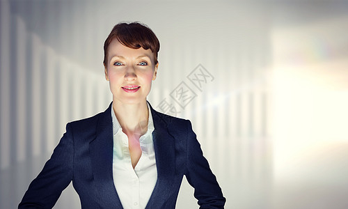 快乐女商务人士的复合形象房间绘图女士人士白色计算机微笑套装商务女性图片