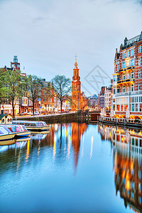 阿姆斯特丹与Munttoren的概览反射广场城市首都地标景观建筑学街道建筑特丹图片