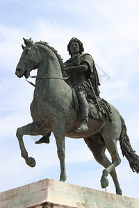 路易十四铜像雕塑马术城市旅游太阳青铜国王市中心建筑师历史性图片