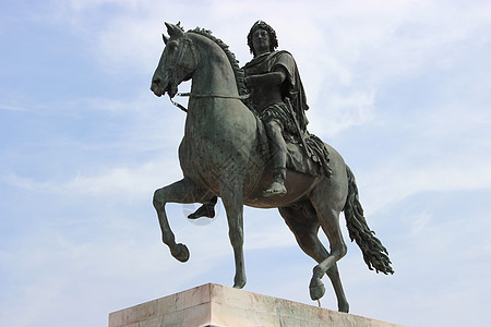 路易十四国王马术神像图片