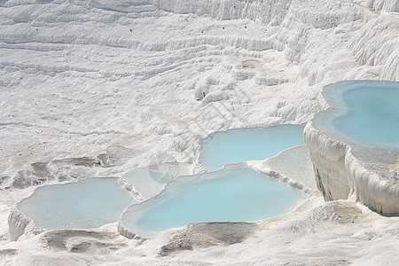 土耳其希拉波利斯的帕穆卡勒自然湖泊盆地旅游水池洗澡蓝色岩石订金青色假期编队图片