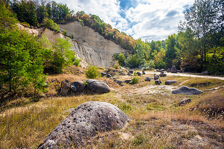 Costesti候选人     罗姆人生活和成长的石块岩石旅游旅行石头编队沉积矿物沉淀风景水泥图片