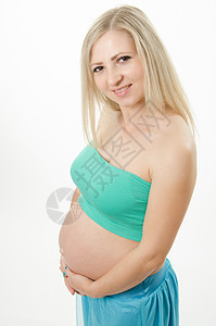 一名怀孕少女的半长肖像背景图片
