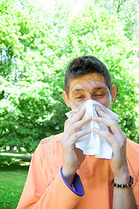 过敏疾病流感男性眼睛花朵鼻子发烧手帕组织男人图片