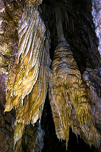 洞穴石头钟乳石岩石黑暗旅游编队石窟地面地牢矿物质图片