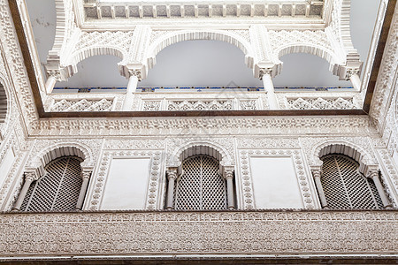 塞维利亚阿尔卡扎尔庭院建筑城市马赛克窗户大理石拱门走廊城堡旅游图片