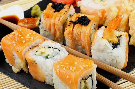 各种玛吉寿司筷子海鲜盘子茶点黄瓜寿司纹理螃蟹饮食石板图片