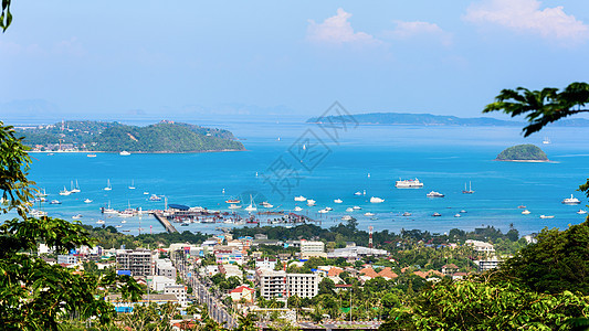 乘船旅行的高视角桥住宅海岸线海岸天空蓝色支撑海滩码头旅游帆船图片