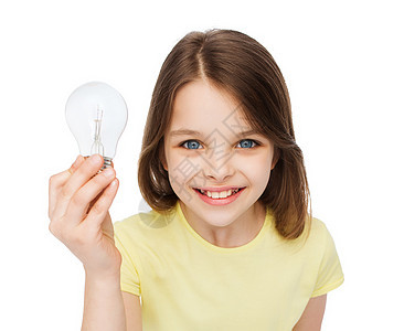带着灯泡的笑着小女孩女孩发明力量解决方案手臂幽默经济白色思考照明图片