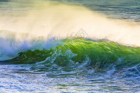 海洋波浪蓝色边缘休息力量速度飞溅风暴海滩碰撞天气图片