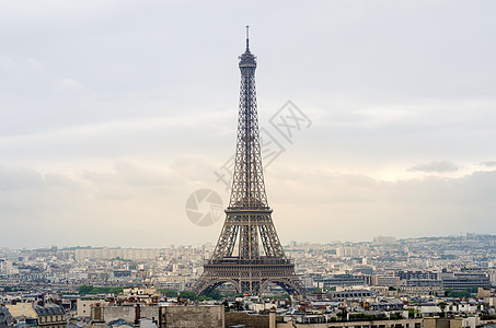 日落时有巴黎天际的埃菲尔铁塔图片