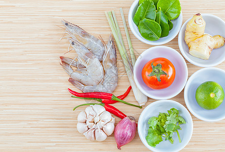 泰国最热门的汤 或海鲜辣椒成分柠檬青柠食谱树叶胡椒美食香菜图片