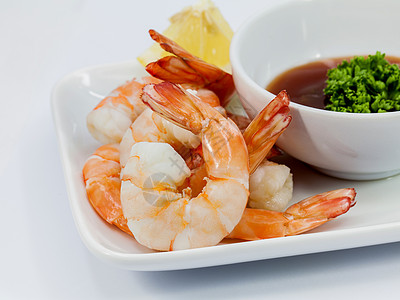 鸡尾虾孤立在白色背景上异国蔬菜食物起动机国王海鲜贝类餐饮点心小吃图片