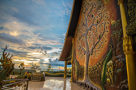 艺术树发光蓝色传统寺庙旅行宝塔游客历史雕像文化精神图片