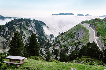 皮埃尔圣马丁皮雷内斯大西洋 阿克维塔尼 弗朗西公园全景岩石晴天旅行松树树木场景森林爬坡图片