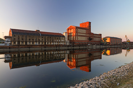 德国卡尔斯鲁厄Rheinhafen工厂图片