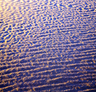 非洲萨哈拉莫罗科沙漠线上的棕色沙丘圆顶保护沙漠孤独屏幕风景阴影脚步爬坡日光图片