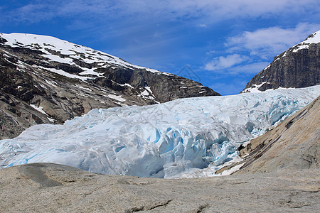 尼格斯布林冰川洞穴岩石天空旅行蓝色公园白色环境图片