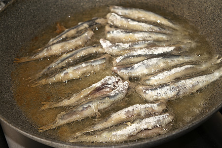 鱼薯条餐厅盘子午餐柠檬鳀鱼食物海鲜美食小吃白色图片