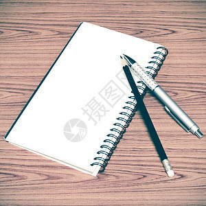 笔记本笔和铅笔乐器草图会议螺旋桌面办公室桌子备忘录学习日程图片