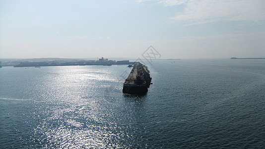 中堡海洋英语天空水平堤防低音建筑遗产渠道港口图片