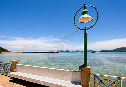 泰国普吉的海景灯天空旅游支撑闲暇景点码头港口风景座位蓝色图片