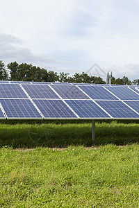 使用蓝色硅子太阳电池替代能源的田地技术天空气候车站环境生物太阳能控制板场地生态图片