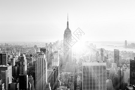 纽约市曼哈顿日落时的天线办公室建筑太阳办公楼天际城市全景射线阳光建筑学图片