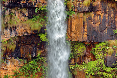 麦克麦克瀑布的上游部分石头岩石衬套萨比旅游荒野悬崖溪流苔藓峡谷图片