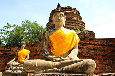 佛像在泰国的Ayutthaya寺庙雕像历史宗教旅行旅游佛教徒地标建筑学艺术图片