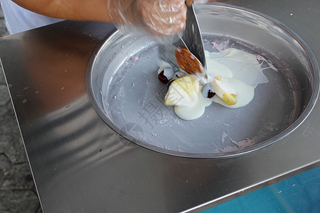 冻酸奶的准备水果街道石榴工具糖果商酸奶甜点厨房奶油食物图片