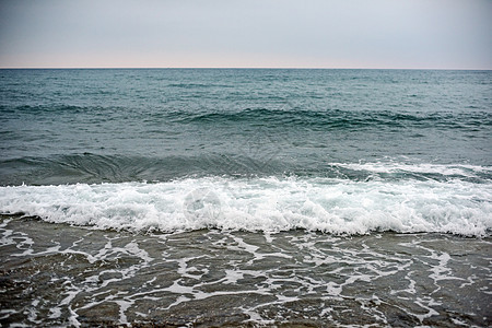 海洋和天空季节海景冲浪晴天波浪天气热带阳光蓝色地平线图片