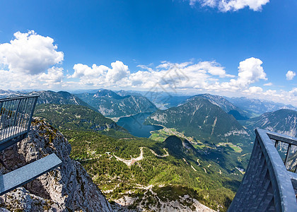 湖 Dachstein 的视图手指平台高山旅行岩石远足山脉风景土地全景图片