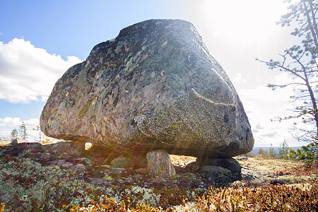 北极的塞塔岩石考古学寺庙自由游客悬崖旅行远足爬坡历史探索图片