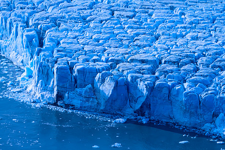 新泽姆利亚北极冰河地区荒野岩石野生动物破坏冰窖冰川环境反射作用场地图片