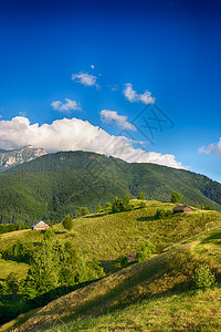 晚上好 西蒙村山丘的日落 布兰尼天空阳光顶峰草地旅行风景场地季节爬坡环境图片