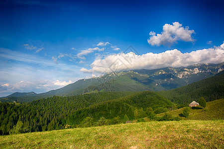 晚上好 西蒙村山丘的日落 布兰尼场地旅行顶峰天空风景全景森林太阳环境季节图片