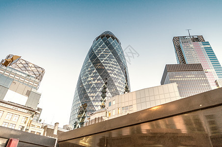 伦敦市 现代和旧建筑结构建筑学工作城市市中心景观天空金融银行业地标国际图片