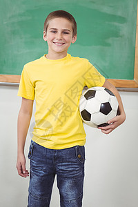 在课堂上玩足球的微笑学生人数知识快乐学习小学早教学校教育幼儿园男生男性图片
