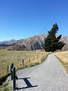 通往新西兰城堡山目标的长途跋涉人行道旅行场地天空蓝天背景图片