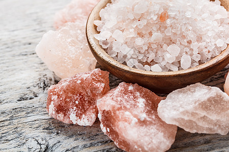 喜马拉雅粉红晶盐矿物药品石头异国食谱食物宏观治疗水晶石英背景图片