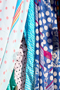 旧的彩色围巾和头巾织物服装魅力裙子商业店铺羊绒棉布纺织品手工图片