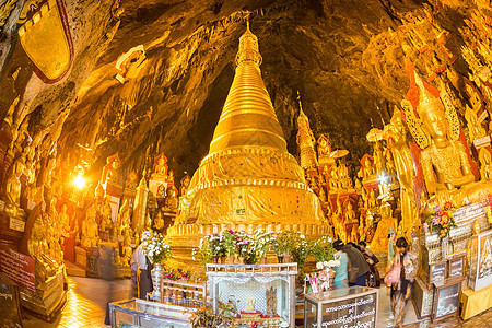 缅甸宾达雅洞穴的金佛像佛教徒旅游古董遗迹神社寺庙地标金子历史遗产图片