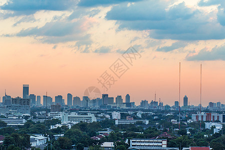 下曼谷日落建筑摩天大楼地标风景天空全景城市市中心黑色地平线图片