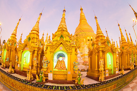 在缅甸仰光的黎明旅行崇拜佛教徒地标吸引力神社日落建筑学文化上座部图片