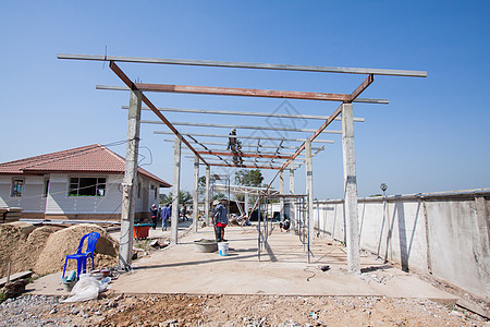 正在建造的新住房社区小屋住宅班级大厦门廊窗户花园地面院子图片