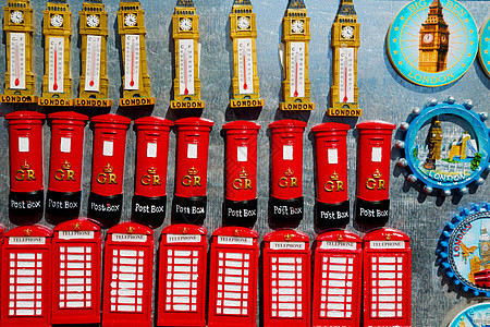 在英国伦敦的纪念品中 古典英国圣像商业文化首都工具别针邮箱冰箱塑料电话讲话图片