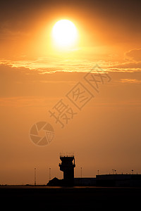 日落橙色硅天空风景日出基地太阳陆军飞机场剪影图片