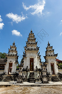 印度尼西亚巴厘努沙佩尼达Pura Sahab的印度教寺庙建筑学异国石头蓝色情调废墟吸引力天空热带游客图片