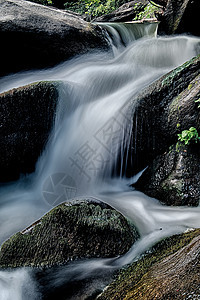 河水在岩石上流淌瀑布美术荒野巨石河流数控国家环境急流农村图片
